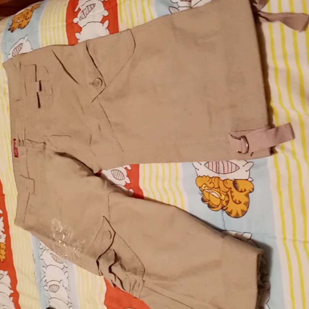 CargoStyle,Vintage,Khaki Tan, Floral Detail on Legs,Crop Pants/Trousers